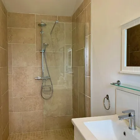 Seahorse At The Bay Filey, Sleeps Up To 6, And 2 Dogs For Free! Filey