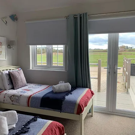 Seahorse At The Bay Filey, Sleeps Up To 6, And 2 Dogs For Free! פילי